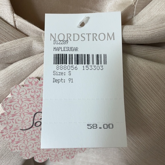 BRAND NEW DRESS 👗 W/ LARGE BOW - Picture 4 of 4